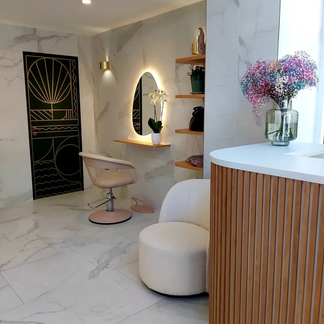Atmosphère du salon Au Bonheur de Biarritz